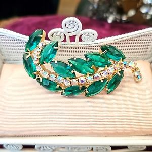 Julianna Emerald Green Brooch